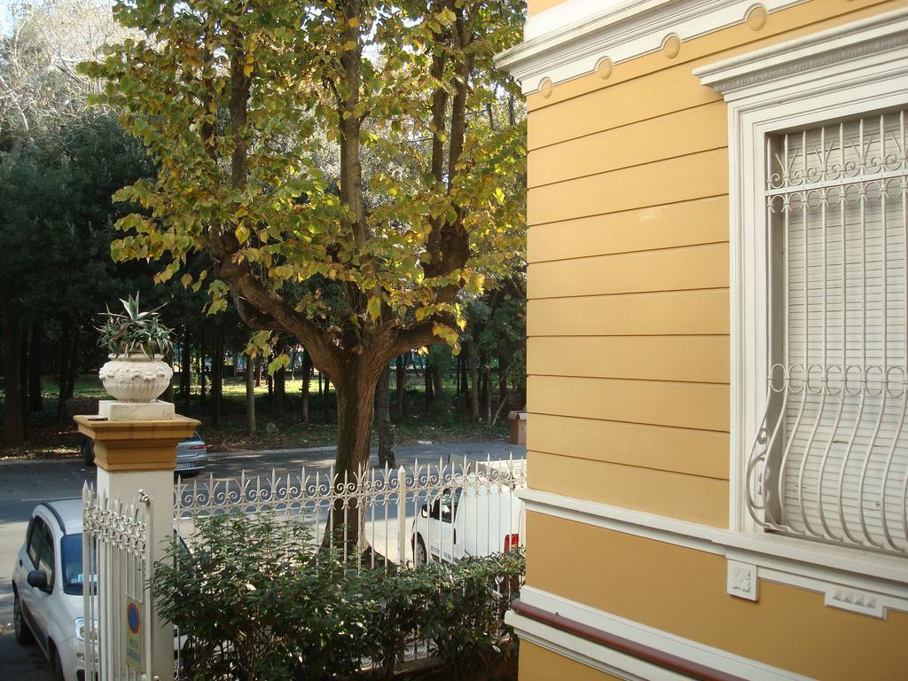 Villino Caproni Apartamento Viareggio Exterior foto